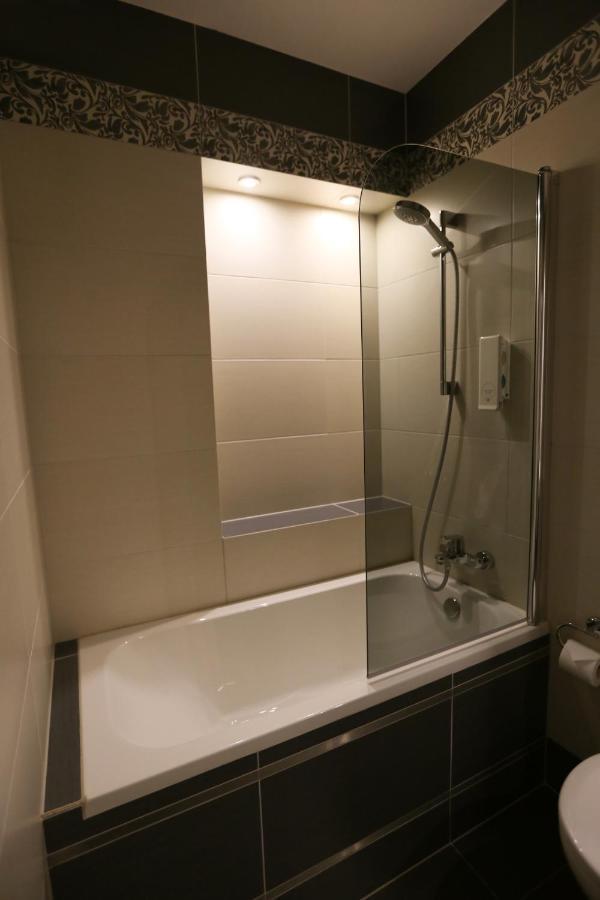 Hotel Fryderyk นือซา ภายนอก รูปภาพ